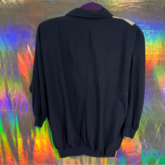 Bonnie Blair navy blue and white vintage floral top - Picture 5 of 6